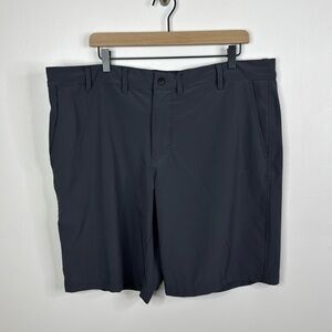 Columbia Men's Charcoal Gray Regular Fit Flat Front Shorts in Size 40